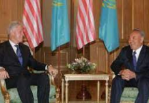 Назарбаев в 1992 году звал в Казахстан военных США