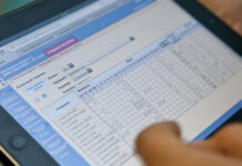 В соцсетях предлагают за деньги изменить оценки в дневниках системы «Күндөлүк»
