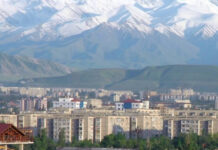 Мэрия Бишкека планирует снести мини-рынок в 12-м микрорайоне