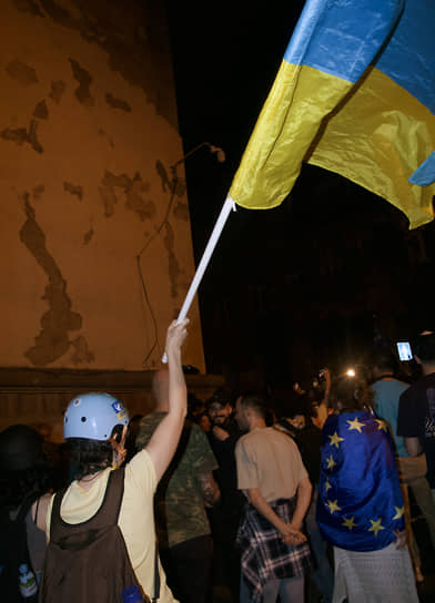 Грузия отбивается от Запада