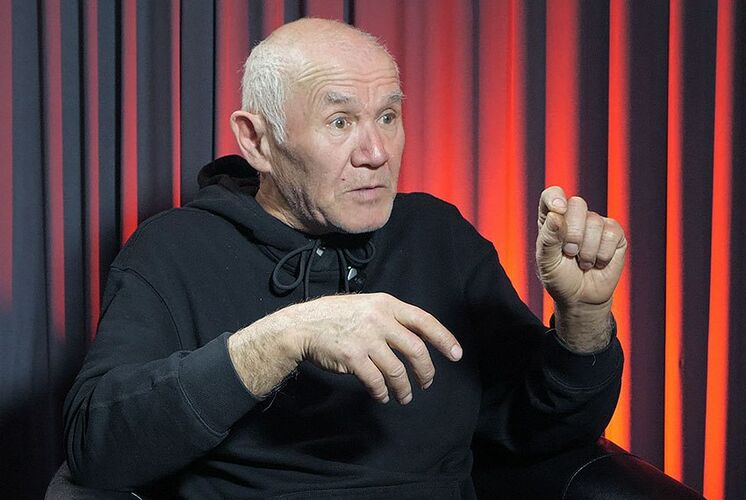 Нас просто оставляют на улице. Эркин Салиев о судьбе Дома художника