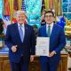 Эдиль Байсалов вручил верительные грамоты Дональду Трампу