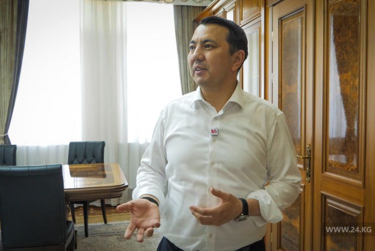 Один день из жизни торага Марлена Маматалиева: что остается за кадром власти