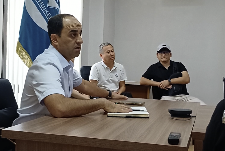 Лишиться бизнеса за 10 дней: мэрия сносит павильоны в Бишкеке ради сквера
